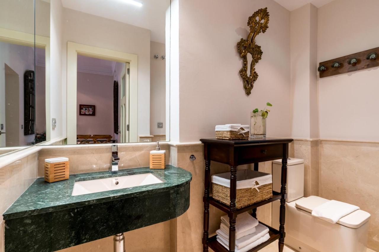 Quevedo Suite 세비야 외부 사진